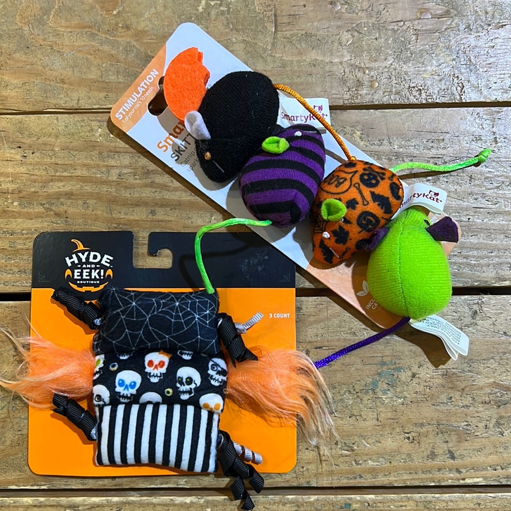 Smarty cat skitter mice catnip toy.  3 Hyde and eek Halloween toy.  All NIP